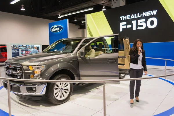 Ford f-150 aluminiumlegering på orange county internationella au — Stockfoto