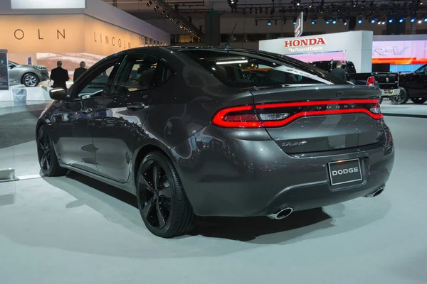 Dodge Dart 2015 na wyświetlaczu — Zdjęcie stockowe