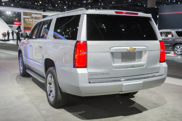 Chevrolet Suburban 2015 na wyświetlaczu — Zdjęcie stockowe