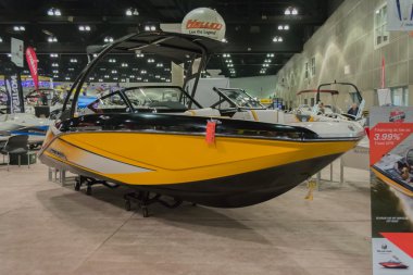 Bokböceği 215 tekne ekranda