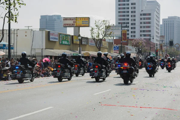 Agentes de polícia de motociclos que actuam em — Fotografia de Stock