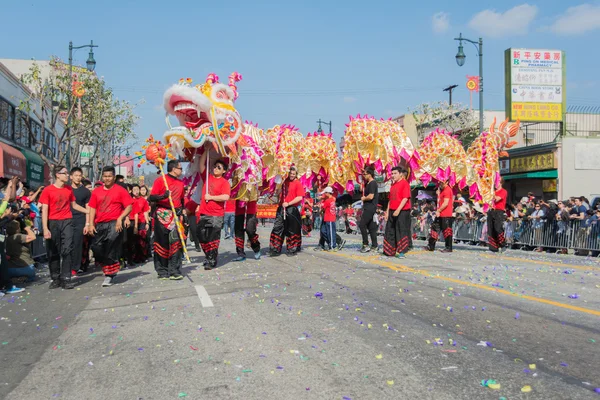 Chinese draak prestaties — Stockfoto