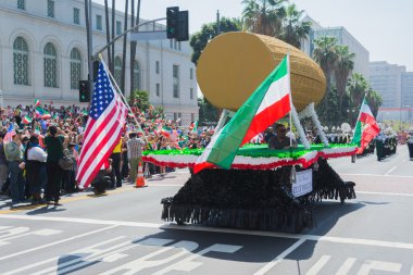 Cyrus Cylinder parade float