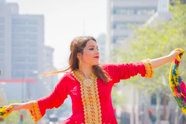 Dançarina persa realizando — Fotografia de Stock