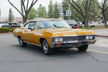 Chevrolet Impala Ss 427 klasik otomobil ekranda