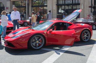 B otomobili Ferrari 458