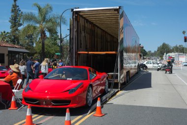 Ferrari 458 Italia Coupe araba ekranda