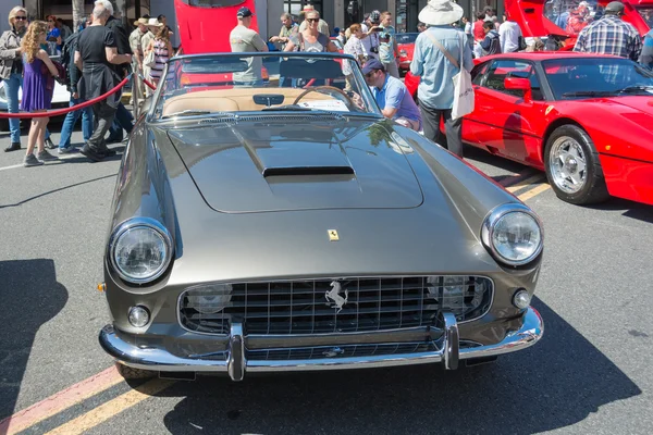 Ferrari 250 California voiture exposée — Photo