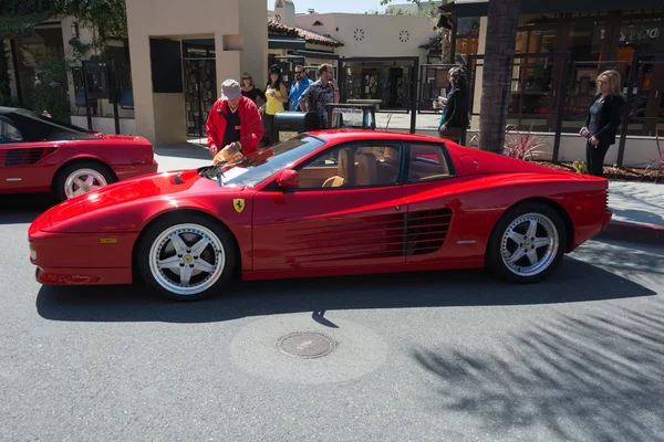 Ferrari Testarossa carro em exposição — Fotografia de Stock