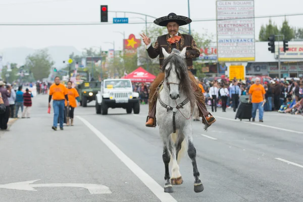 Mexikanisch-amerikanischer Fahrer — Stockfoto