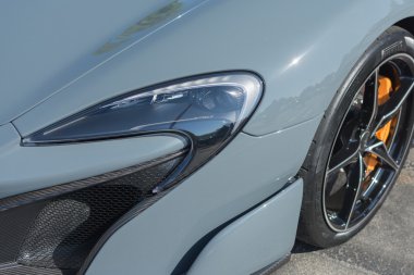 McLaren P1 araba ekranda