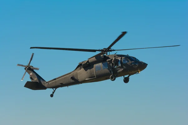 Amerikai hadsereg sikorsky uh-60 black hawk helikopter — Stock Fotó