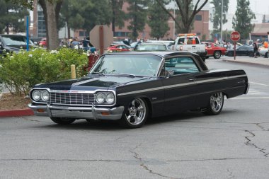 Chevrolet Impala araba ekranda