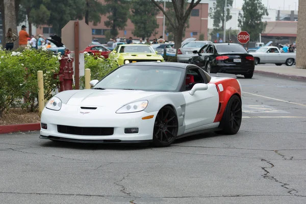 Αυτοκίνητο Chevrolet Corvette στην οθόνη — Φωτογραφία Αρχείου