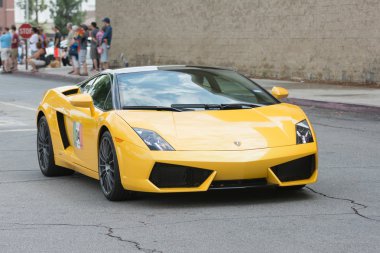 Lamborghini Gallardo araba ekranda