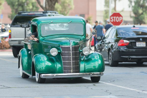 Chevy Pickup Truck on display — Stock Photo, Image