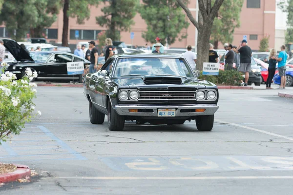 Plymouth Gtx auto op display — Stockfoto