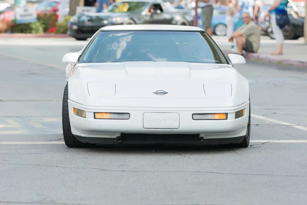 Chevrolet Corvette araba ekranda — Stok fotoğraf