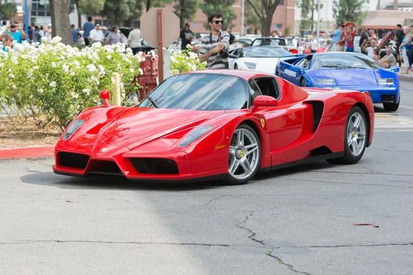Ferrari Enzo masina pe ecran — Fotografie, imagine de stoc