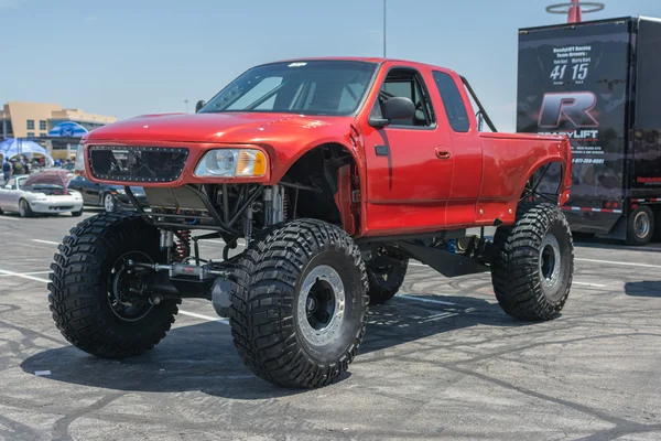 Großer Pick-up-Truck — Stockfoto