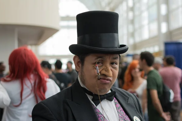 Cosplayer dalam kostum Penguin — Stok Foto