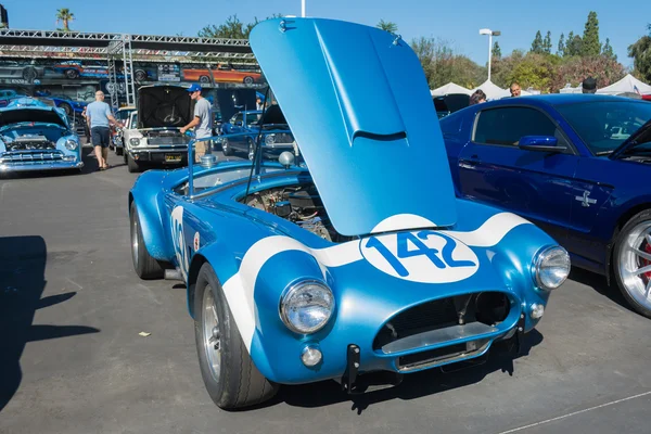 Cobra shelby em exposição — Fotografia de Stock