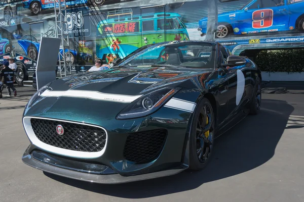 Jaguar F-Type descapotable coche en la pantalla Imagen De Stock