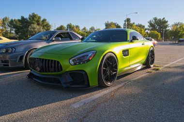 Los Angeles, Kaliforniya, ABD, 12 Ekim 2025 Mercedes-AMG arabası Superecar Pazar etkinliği sırasında sergilenmektedir.