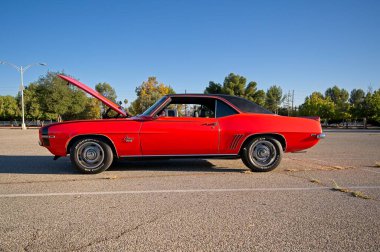 Los Angeles, Kaliforniya, ABD, 12 Ekim 2025 Chevrolet Camaro ss 350 araba Superecar Pazar etkinliği sırasında sergilenmektedir..