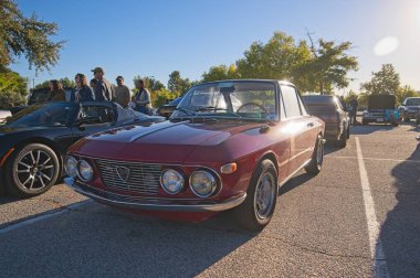 Los Angeles, California, ABD, 12 Ekim 2025 Lancia Fulvia S arabası Superecar Sunday etkinliği sırasında sergilenmektedir..