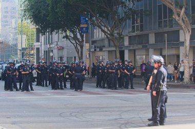 Los Angeles, Kaliforniya, ABD, 3 Kasım 2025 Los Angeles Dodgers Şampiyonası 'nda polis memurları