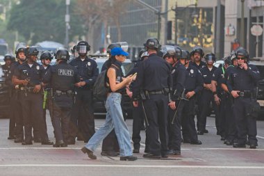 Los Angeles, Kaliforniya, ABD, 3 Kasım 2025 Los Angeles Dodgers Şampiyonası 'nda polis memurları
