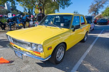 Los Angeles, Kaliforniya, ABD 7 Aralık 2025 - Datsun 510 duting Supercar Pazar araba gösterisi.