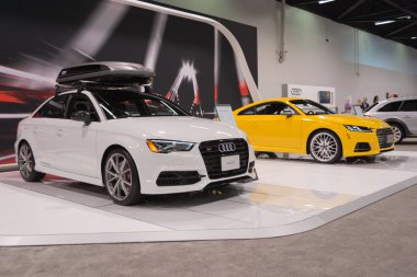 Audi A3 ve Audi Tts ekranda.