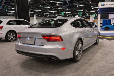 Audi A7 ekranda.