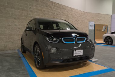 BMW i3 temel w/Range Extender ekranda.