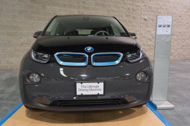 BMW i3 temel w/Range Extender ekranda.
