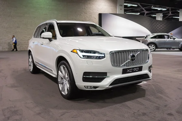 Volvo XC 90 на выставке . — стоковое фото