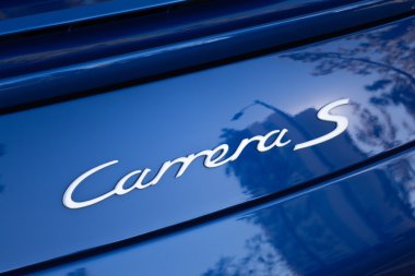 Porsche 911 Carrera S ayrıntı ekranda