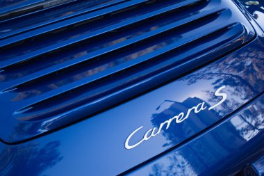 Porsche 911 Carrera S ayrıntı ekranda