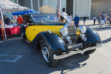 Bugatti türü 46 ekranda