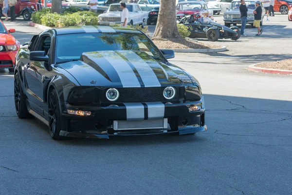 Ford Mustang op display — Stockfoto