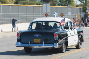 Vintage polis arabası
