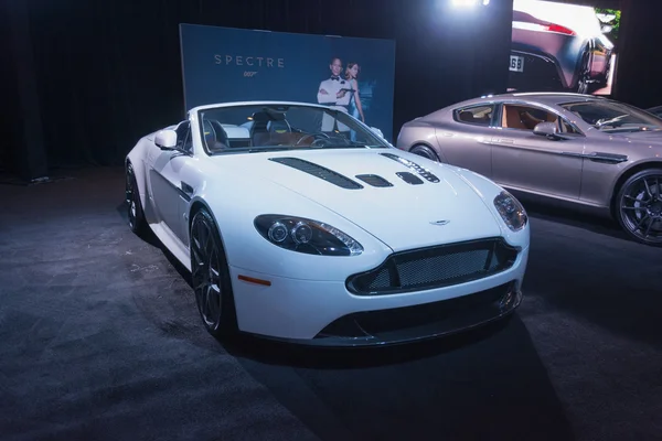 Aston Martin V-12 Vantage S — Φωτογραφία Αρχείου