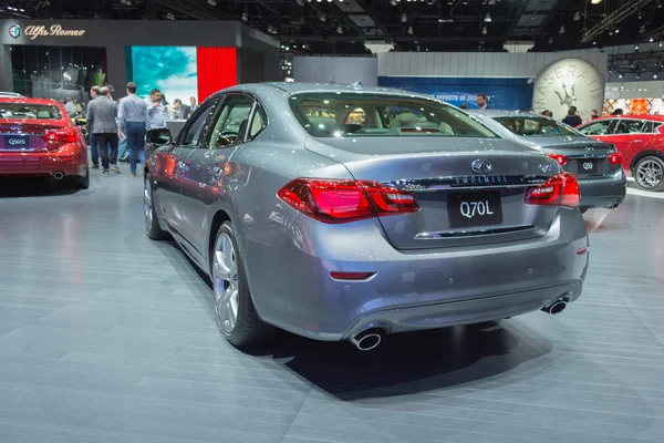 Infiniti Q70L on display — Stock Photo, Image