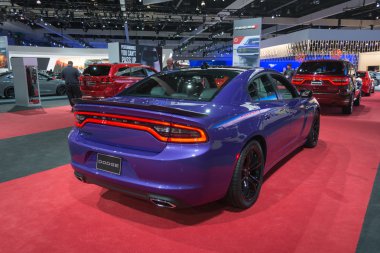 Şarj Srt birden kenara çekilip kurtulmak