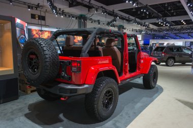 Jeep kırmızı Rock