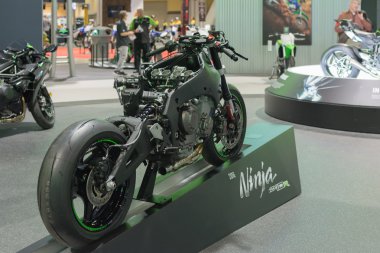 Kawasaki ZX10R on display