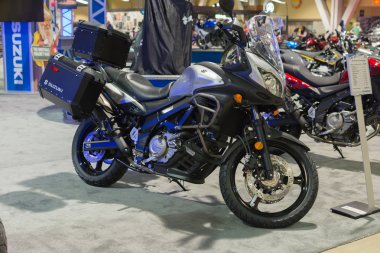 Suzuki V-Strom 650 Abs macera