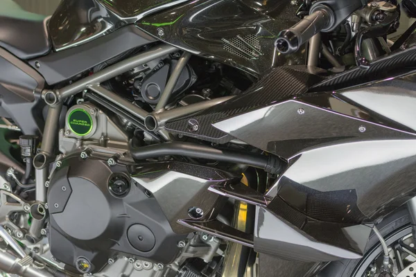 Kawasaki Ninja H2R 2016 descarrilar —  Fotos de Stock